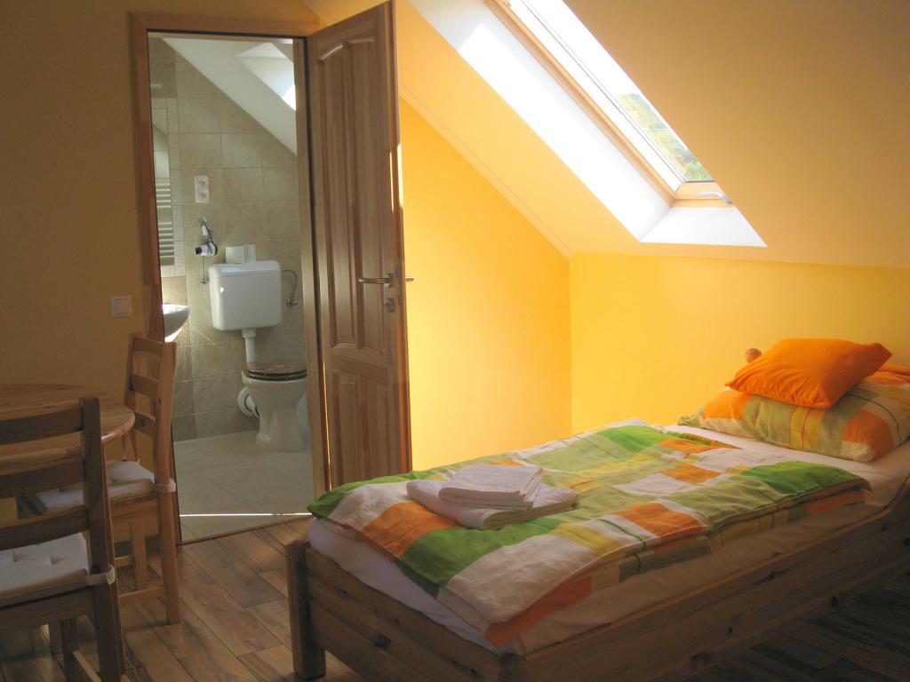 Vidor Vendeghaz Otel Demjén Oda fotoğraf